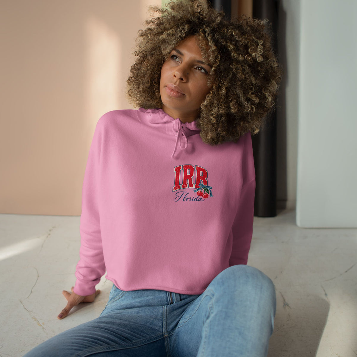 Indian Rocks Beach Florida Cropped Hoodie – Vintage Beach Umbrella & Cherries Design