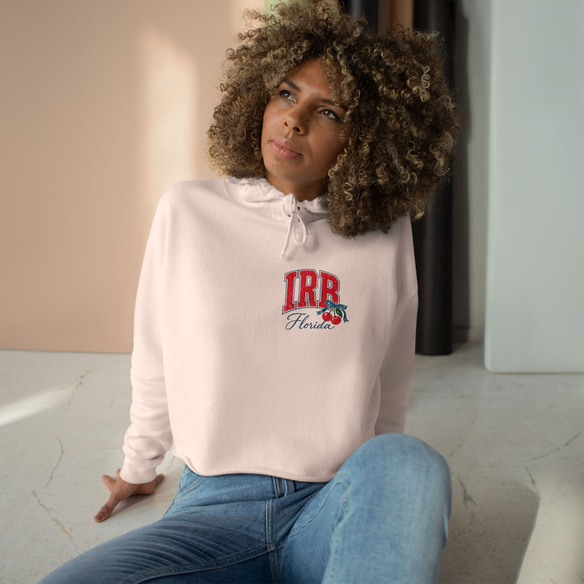 Indian Rocks Beach Florida Cropped Hoodie – Vintage Beach Umbrella & Cherries Design